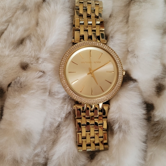 Michael Kors Goldtone Darci watch, 39mm case, 12mm band width. - Picture 2 of 5